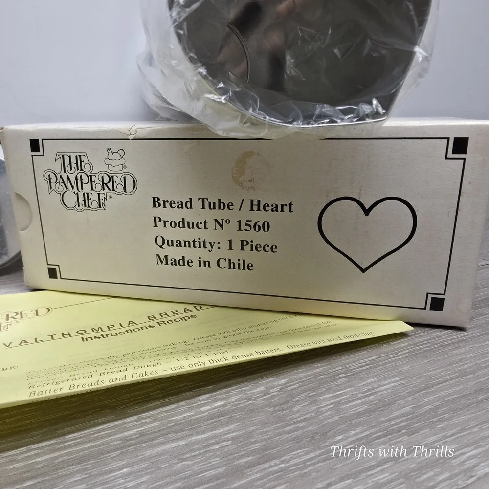 THE PAMPERED CHEF - VALTROMPIA‎ BREAD TUBE - 1560 HEART - In Box With Papers